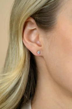 4mm ZINZI Gold 14 krt gouden oorknoppen zespootszetting met ronde witte zirconia ZGO455