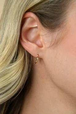 13mm ZINZI Gold 14 krt gouden oorringen met gedraaide buis en luxe scharniersluiting 13 x 2mm ZGO525