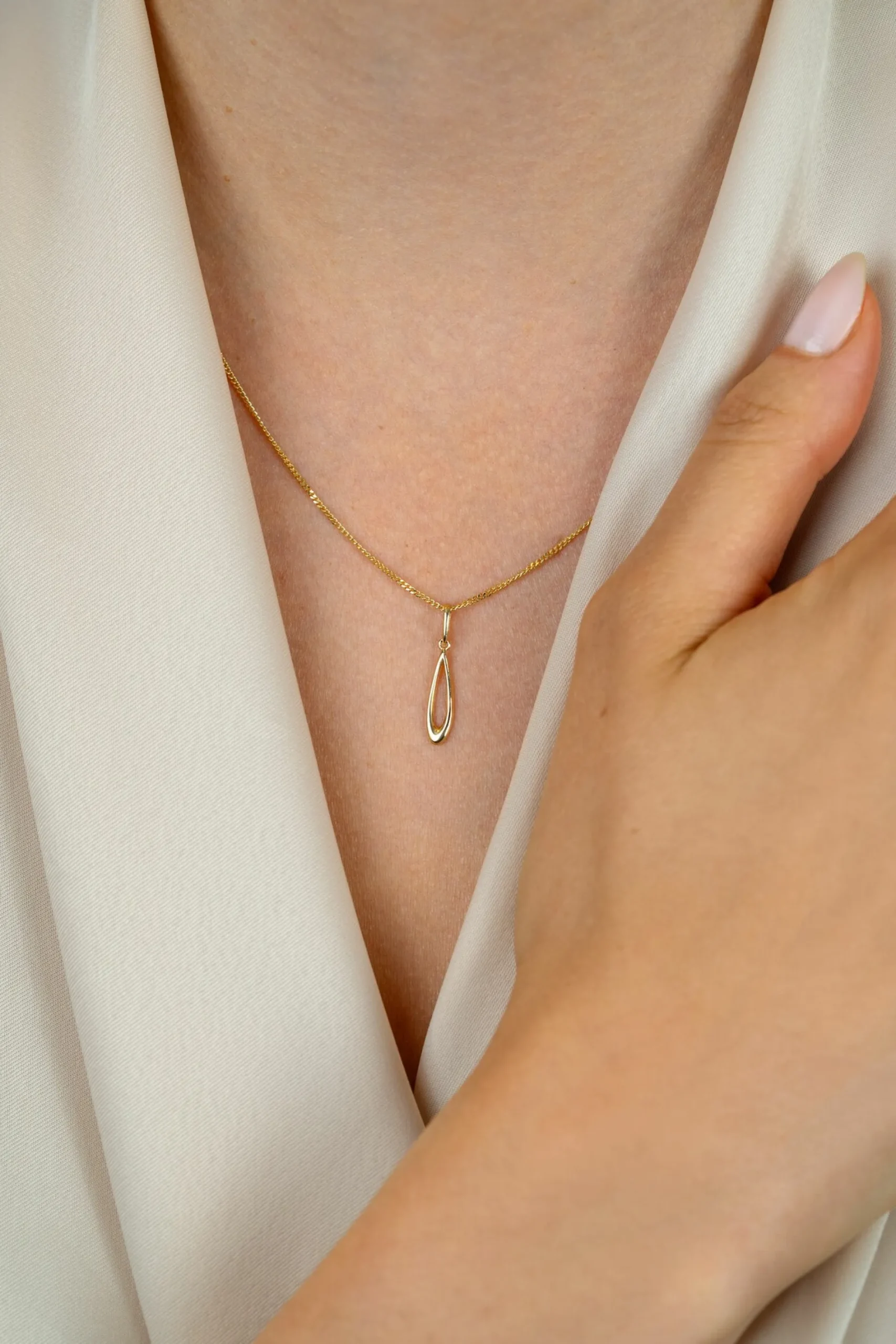 21mm ZINZI Gold 14 krt gouden hanger met open peervorm ZGH541 (zonder collier)