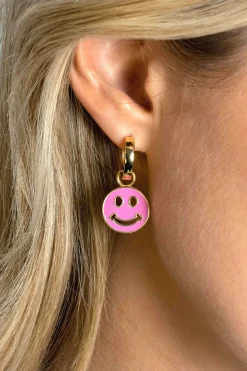 15mm ZINZI gold plated zilveren ronde smiley oorbedels, bezet met trendy roze emaille ZICH2312R (zonder oorringen)