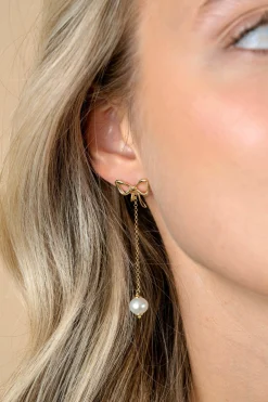 60mm ZINZI gold plated zilveren strik oorstekers met jasseron kettinkje en zoetwaterparel ZIO2677