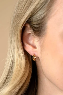 12,5mm ZINZI gold plated zilveren gladde oorringen met ronde buis 3mm met luxe klapsluiting ZIO2600G