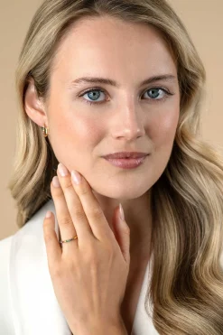 14mm ZINZI gold plated zilveren luxe oorringen in ovale vorm bezet met regenboog kleurstenen ZIO2598