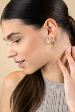 24mm ZINZI gold plated zilveren oorringen met witte zirconia's en luxe klapsluiting, buisdikte 3mm ZIO192Y