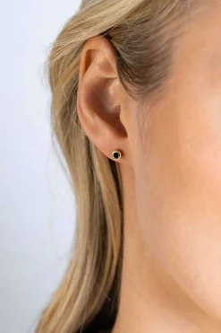 4mm ZINZI gold plated zilveren oorknoppen rond zwart ZIO1177ZG