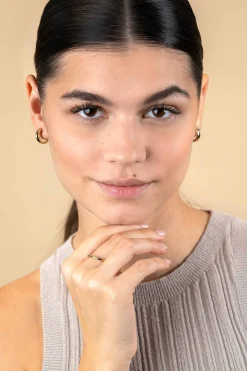 15mm ZINZI gold plated zilveren oorringen met gladde ronde buis van 4mm breed en luxe klapsluiting ZIO2565G