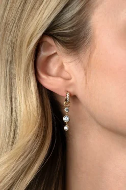 24mm ZINZI gold plated zilveren oorbedels met 3 bungelende witte ronde zirconia's ZICH2593Y (zonder oorringen)