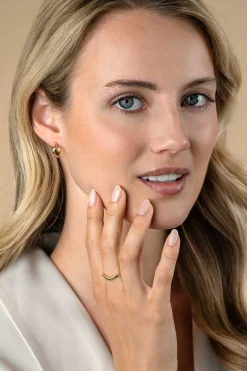 15mm ZINZI gold plated zilveren oorringen organisch gevormd met luxe klapsluiting ZIO2627G