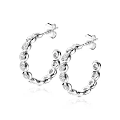 21mm ZINZI zilveren halve oorringen 4mm buisdikte, bezet met 12 witte zirconia's en met vlindersluiting ZIO2573