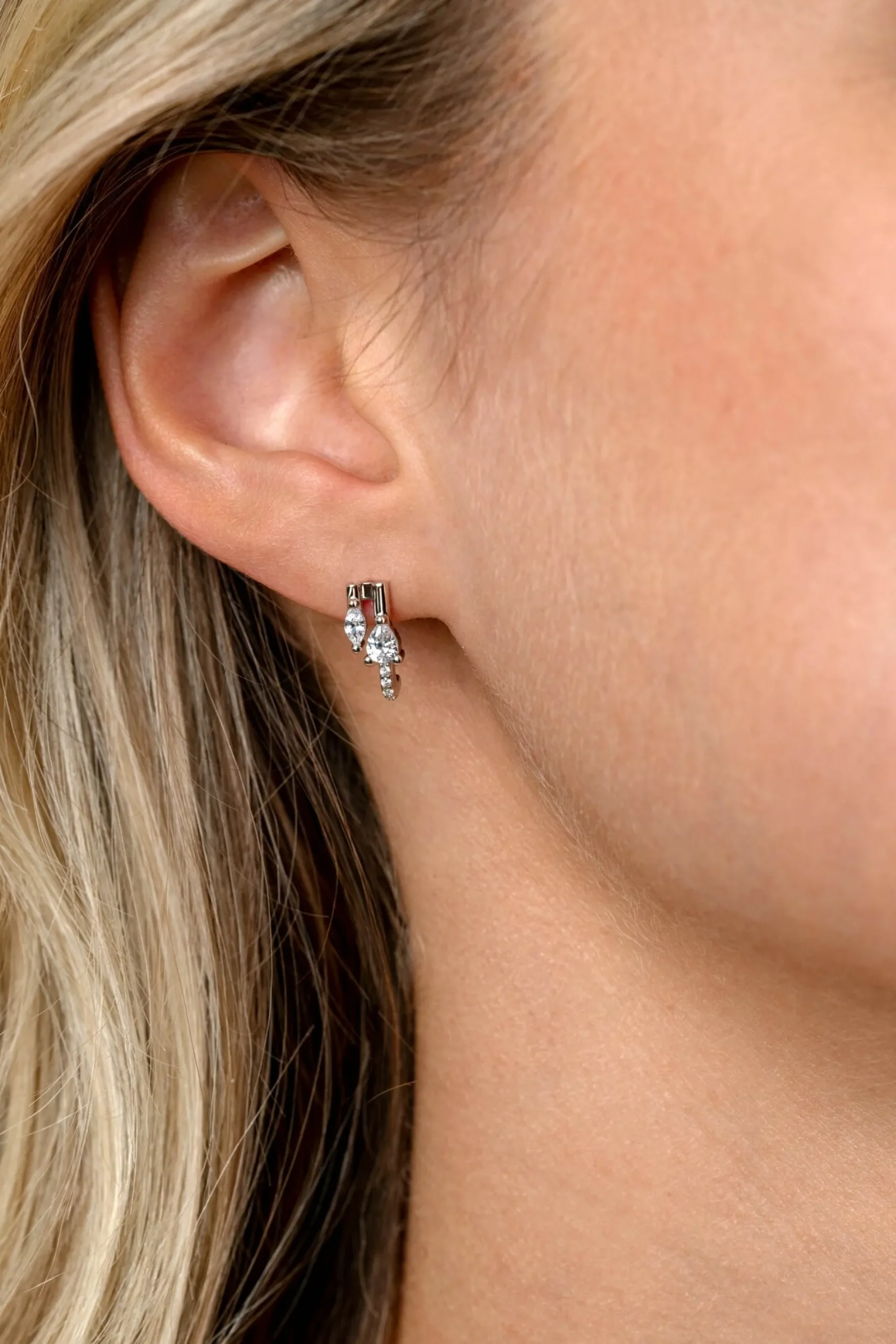 12mm ZINZI zilveren multi-look oorstekers met peervormige en ovale witte zirkonia's ZIO2689