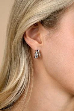 16mm ZINZI zilveren multi-look oorringen met 3 rijen, bezet met witte zirconia's 9mm breed met luxe klapsluiting ZIO2645