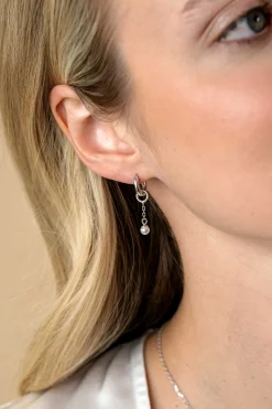 18mm ZINZI zilveren oorbedels met schakelkettinkje en ronde witte glasparel 4mm ZICH2623 (zonder oorringen)