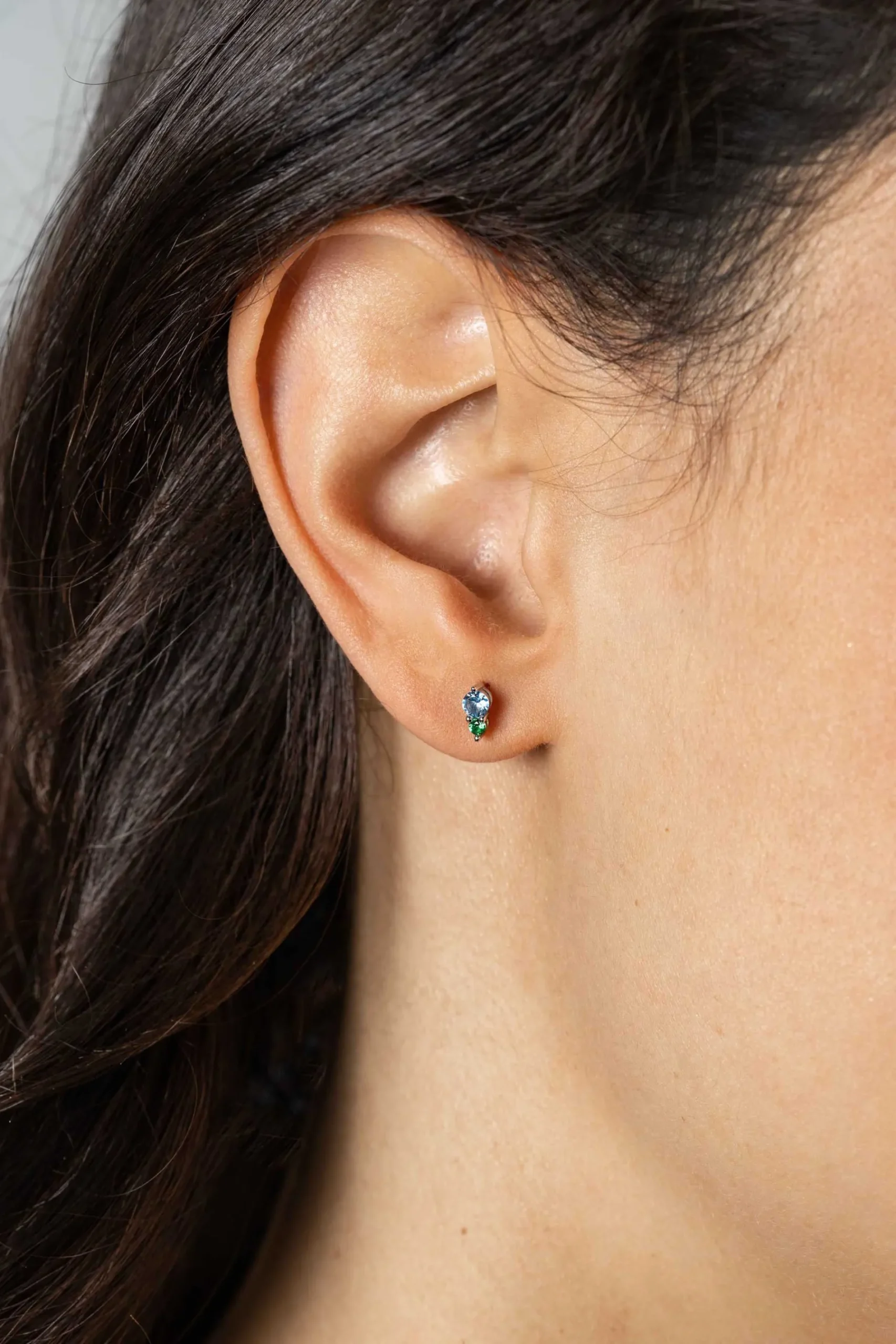 6mm ZINZI zilveren oorknopjes rond blauw groen ZIO2502