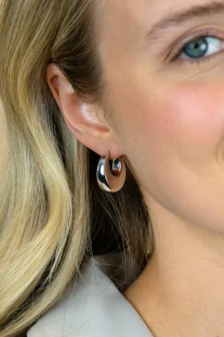22mm ZINZI zilveren oorringen met brede buis (7mm) en rond aflopend, handige bovensluiting ZIO2751