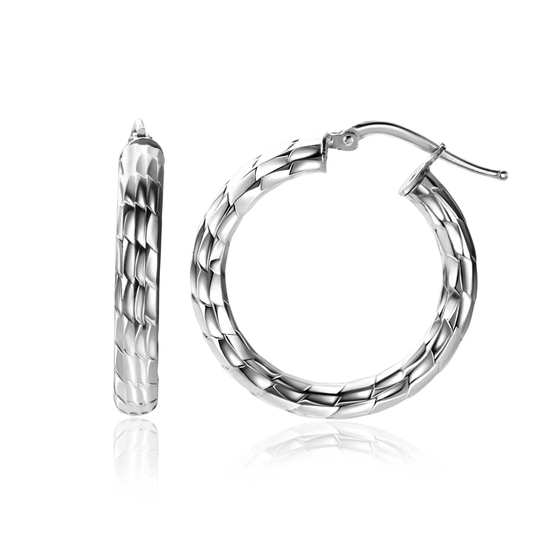 28mm ZINZI zilveren oorringen met mooi bewerkte buis 4,5mm breed en handige bovensluiting ZIO2575