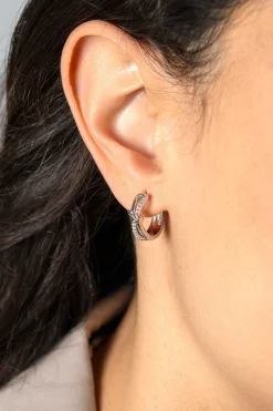 16,5mm ZINZI zilveren oorringen cross-over met trendy knoop, bezet met witte zirconia's, met luxe klapsluiting 16,5x5mm ZIO2505