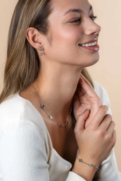 20mm ZINZI zilveren oorsieraden met blauwe klavers 8mm ZIO2582