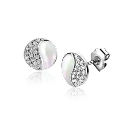 9mm ZINZI zilveren Yin Yang oorstekers, bezet met parelmoer en witte zirconia's. Yin Yang staat symbool voor: balans, harmonie, dynamiek en verbondenheid ZIO2423