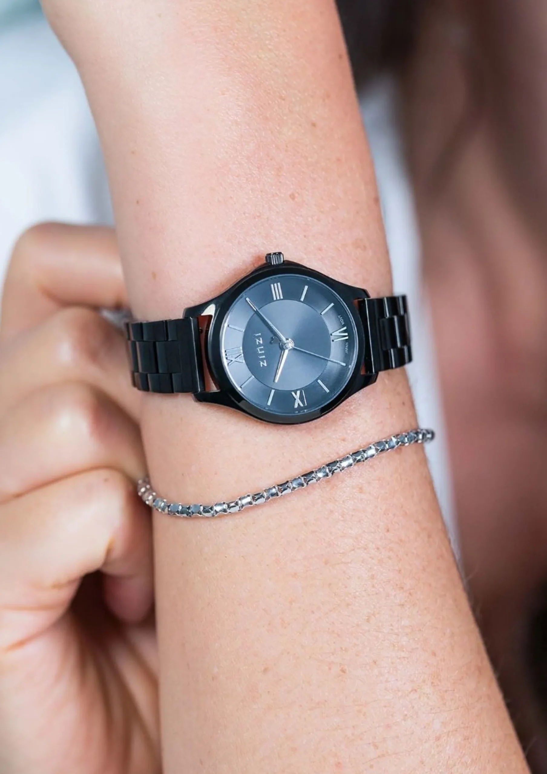 ZINZI Classy Mini horloge 30mm zwarte wijzerplaat zwarte stalen kast en band ziw1237