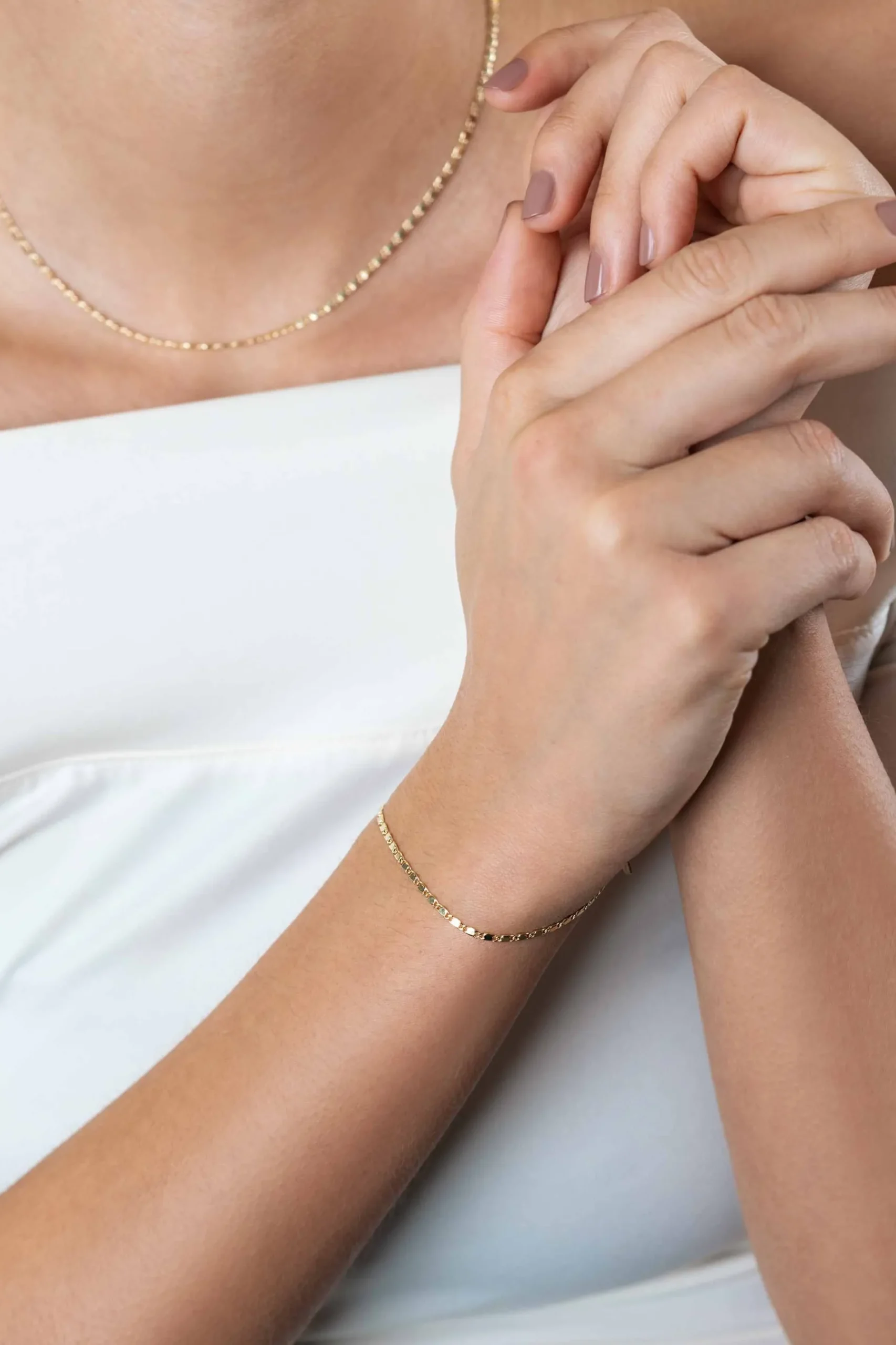 ZINZI Gold 14 karaat gouden massieve armband met glanzende fantasie plaatjes 1,7mm breed 17-19cm ZGA497