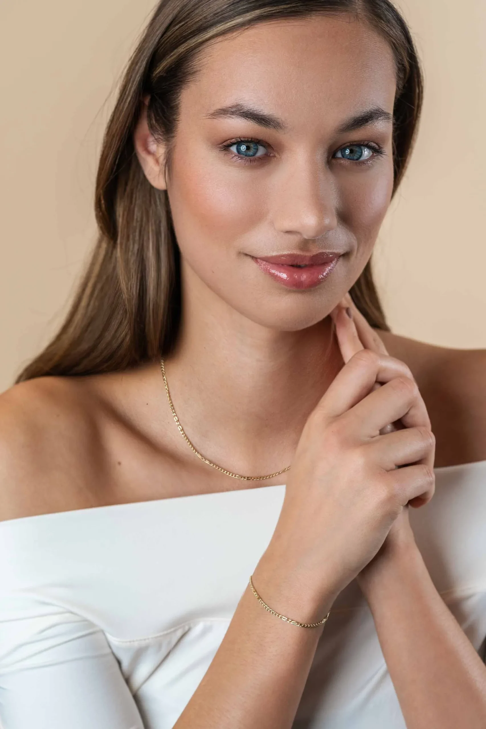 ZINZI Gold 14 karaat gouden massieve gourmet armband met valkenoog schakels 2mm breed 17-19cm ZGA498
