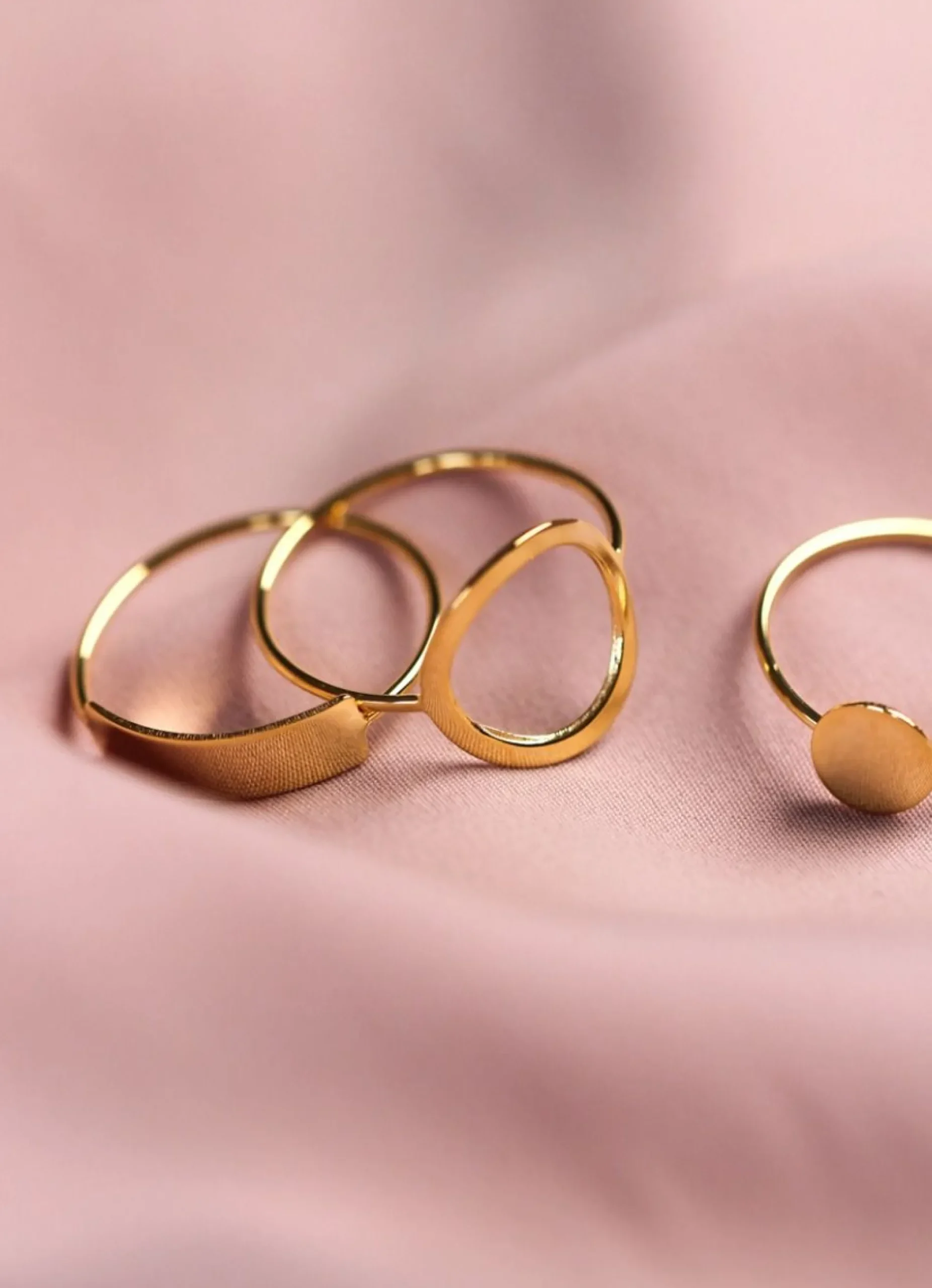 ZINZI Gold 14 karaat gouden ring open rond ZGR173