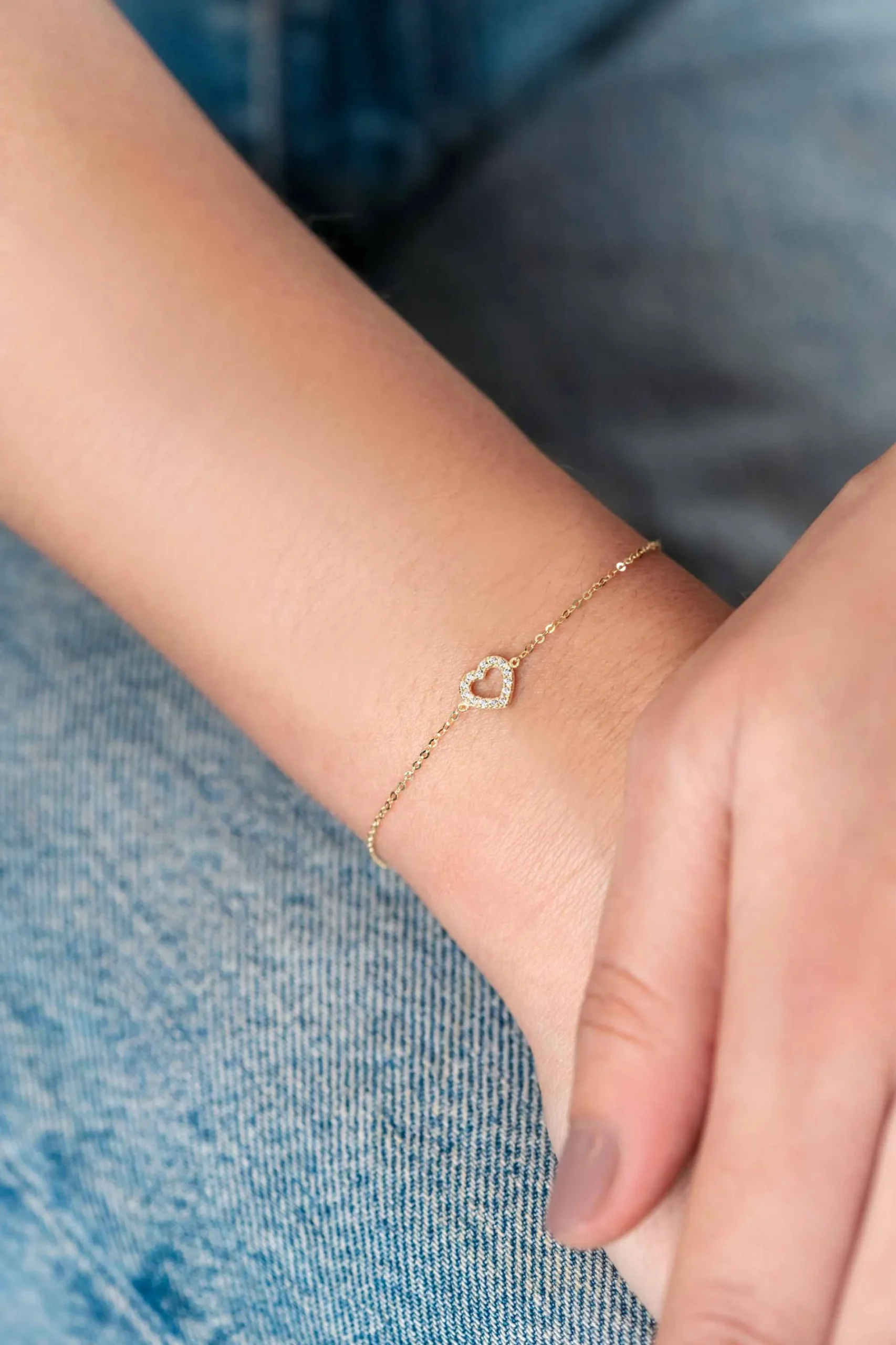 ZINZI Gold 14 krt gouden armband met sierlijk open hartje (7mm), bezet met witte zirconia's 16,5-19,5cm ZGA450