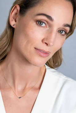 ZINZI Gold 14 krt gouden ketting 45cm, in het midden bezet met fijne witte, lichtblauwe en donkerblauwe zirconia's ZGC381