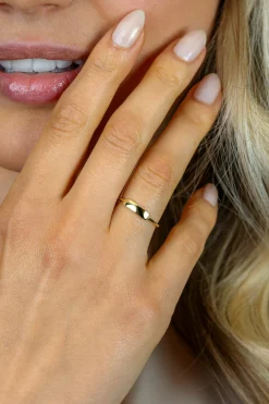 ZINZI Gold 14 krt gouden ring met glad staafje ZGR553
