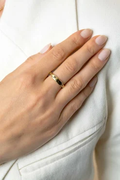ZINZI gold plated zilveren ring met paperclip schakels en rechthoekig glanzend plaatje ZIR2530G