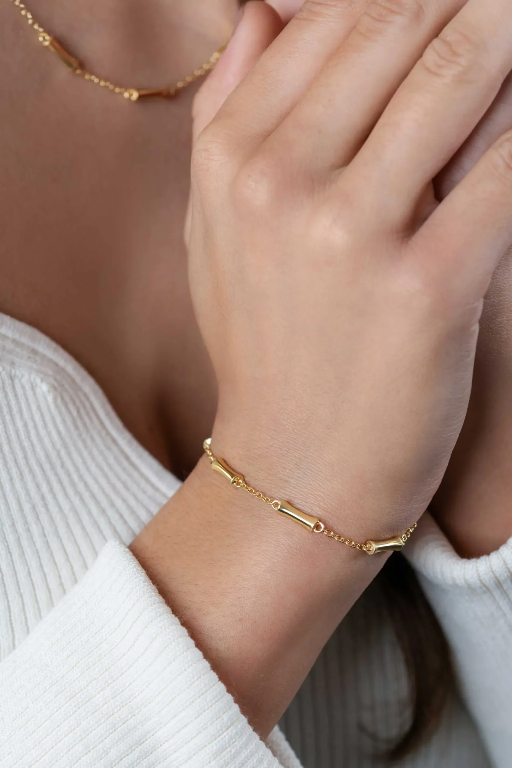 ZINZI gold plated zilveren schakel armband met vijf gladde bamboe vormen 17-20cm ZIA2577G