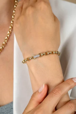 ZINZI gold plated zilveren schakel armband met een ronde schakel bezet met witte zirkonia's 6mm breed 19cm ZIA2664