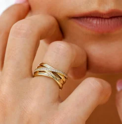 ZINZI gold plated zilveren brede cross-over ring glad wit ZIR1790Y