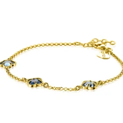 ZINZI gold plated zilveren schakel armband met twee lichtblauwe klavers en een donkerblauwe klaver in het midden 17-20cm ZIA2662B