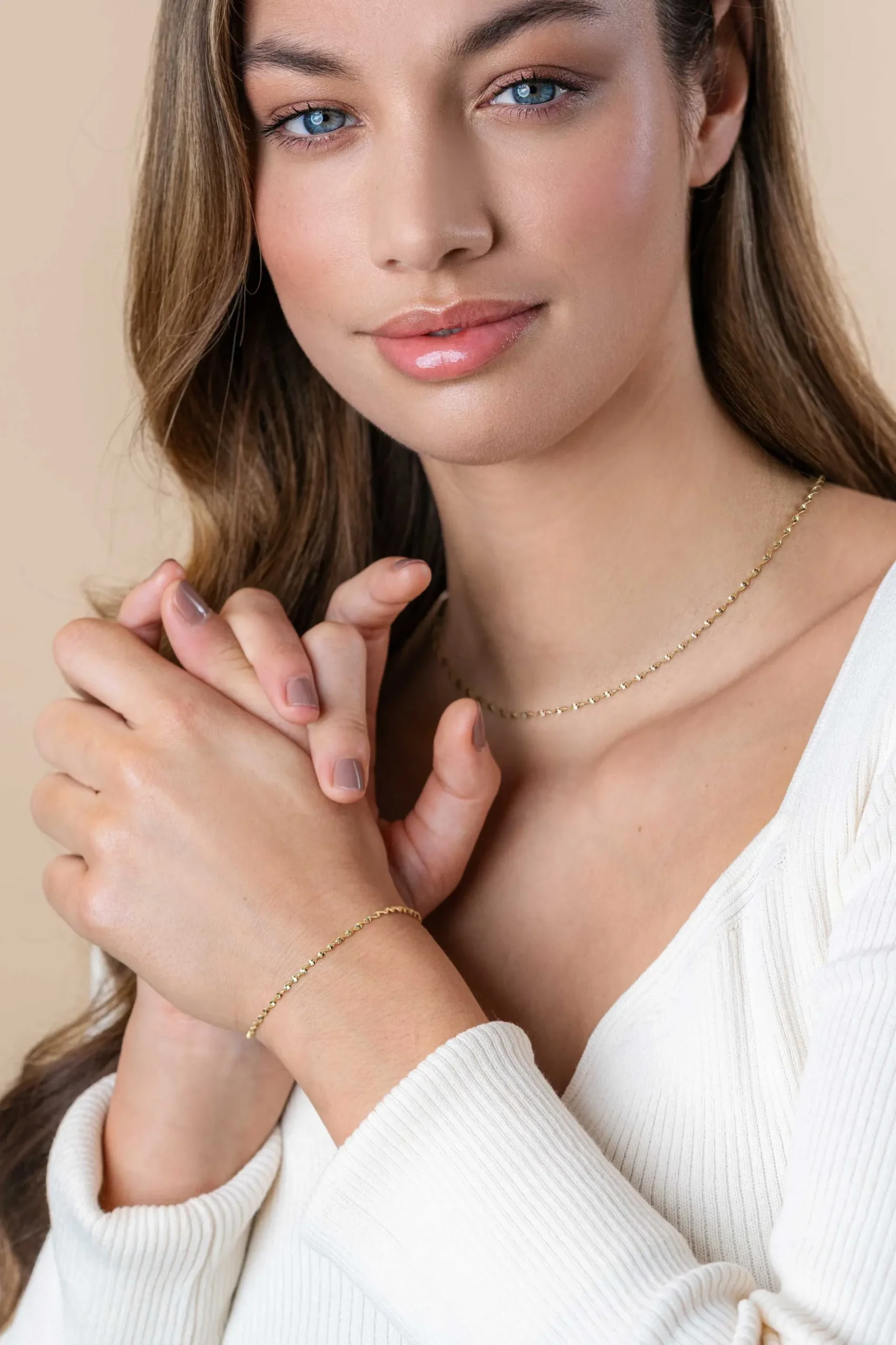 ZINZI gold plated zilveren ketting met glinsterende gedraaide schakels 1,9mm breed 43-45cm ZIC2585G