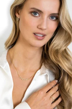 ZINZI gold plated zilveren ring met drie trendy ovale schakels, schitterend bezet met witte zirconia's ZIR2398Y