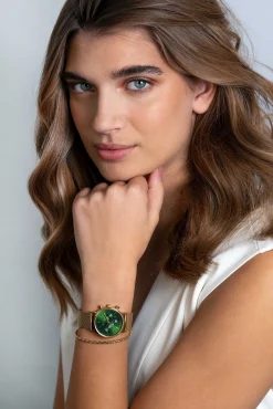 ZINZI horloge CHRONOGRAPH 34mm groene wijzerplaat met datum en chronometers, geelgoudkleurige stalen kast, geelgoudkleurige stalen mesh band 18mm ZIW1535