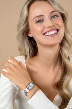 ZINZI Lucia horloge 28mm rechthoekige kast, bezet met witte zirkonia's en zilverkleurige wijzerplaat, stalen schakelband ZIW2302