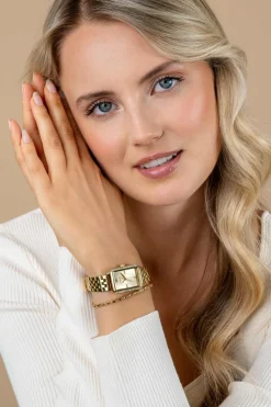 ZINZI Lucia horloge 28mm rechthoekige kast, bezet met witte zirkonia's en goudkleurige wijzerplaat, stalen schakelband ZIW2310