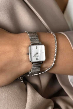 ZINZI Square Mini horloge witte parelmoer wijzerplaat en vierkante zilverkleurige kast stalen mesh band 22mm extra dun ZIW1717