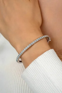 ZINZI zilveren bangle armband 4mm breed, bezet met witte zirkonia's 60mm ZIA2686
