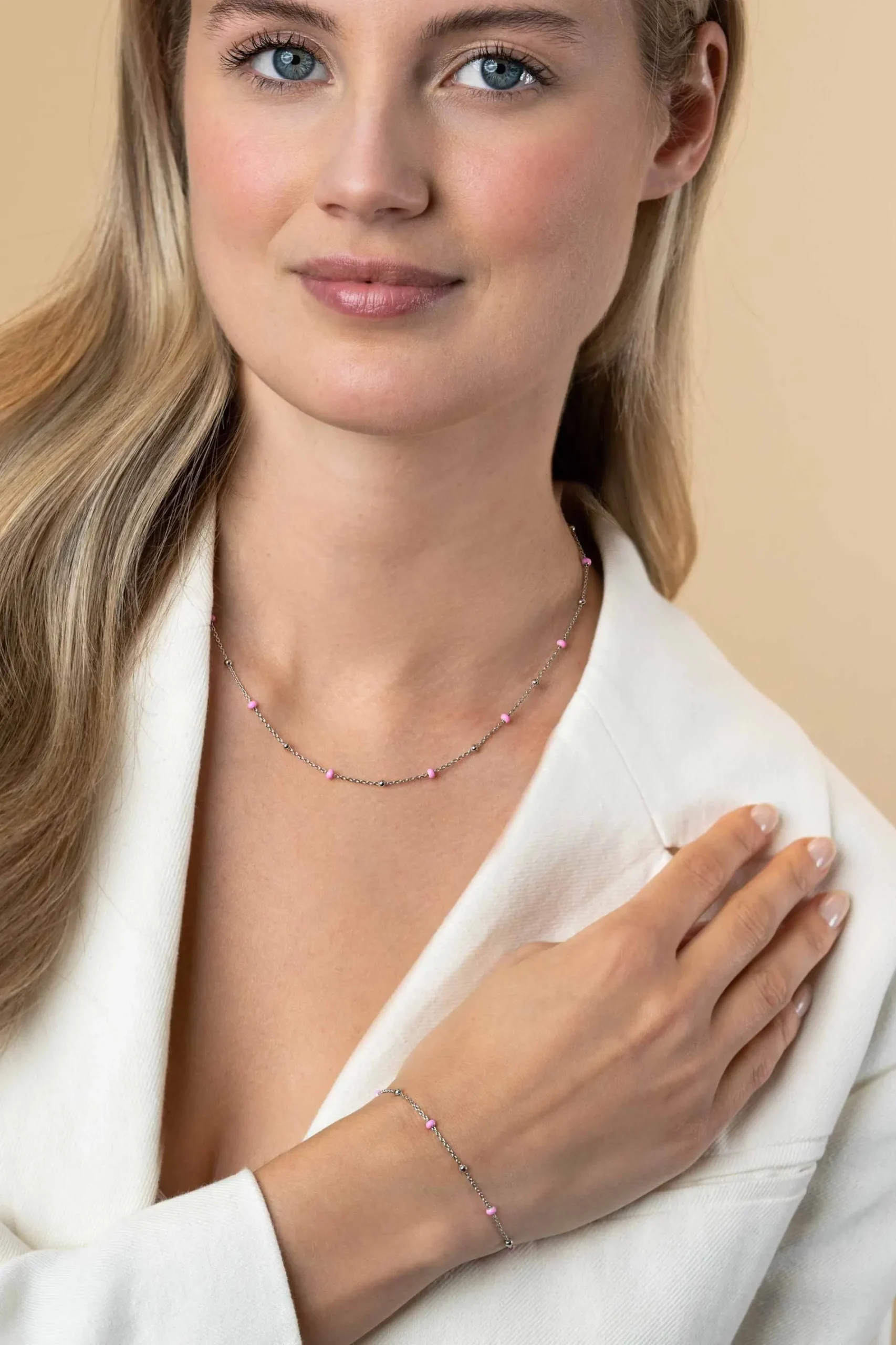 ZINZI zilveren fantasie ketting met 13 roze donuts en glanzende bolletjes 42-45cm ZIC2510