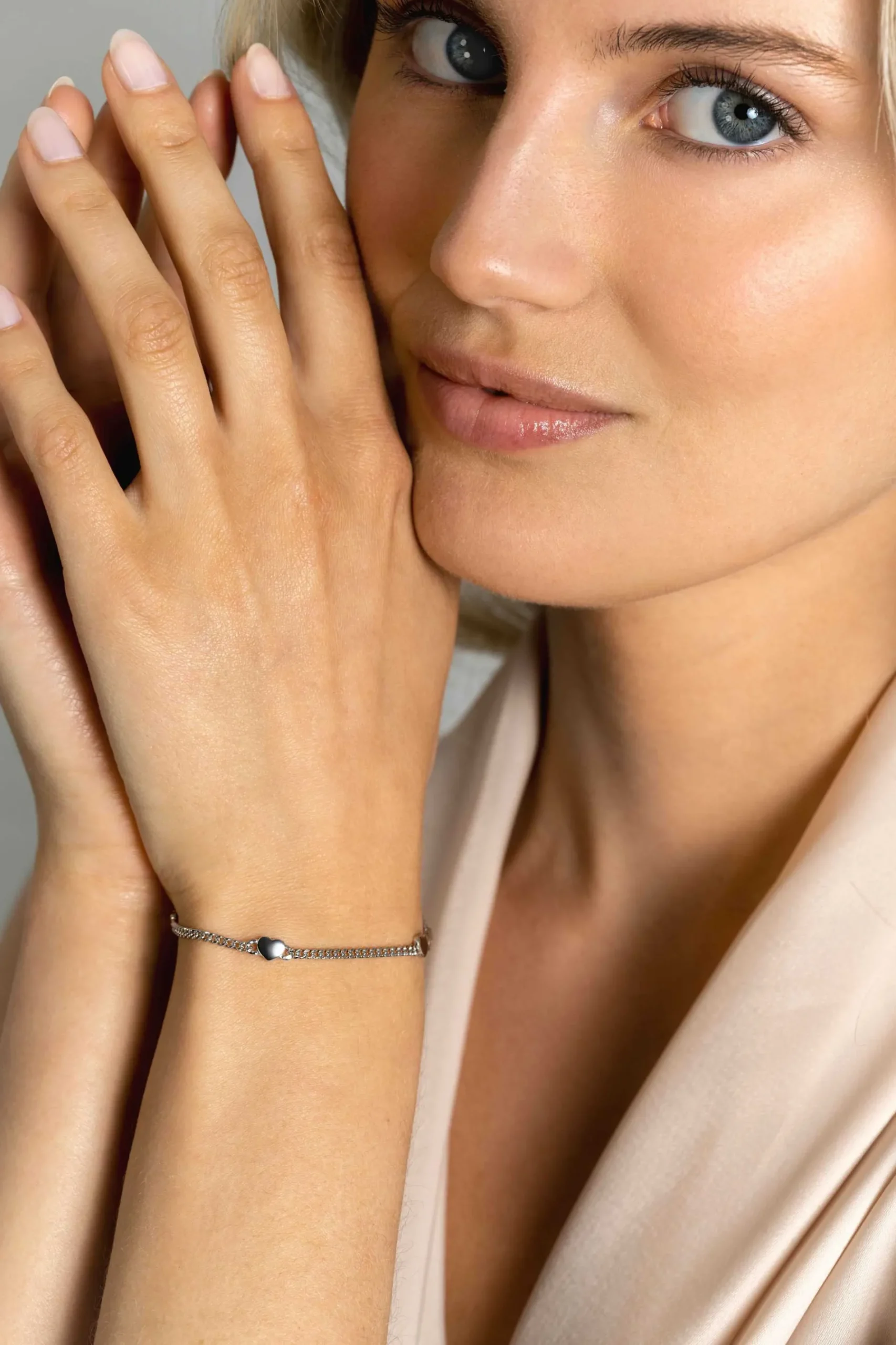ZINZI zilveren gourmet armband met drie glanzende hartjes 17-20cm ZIA2408
