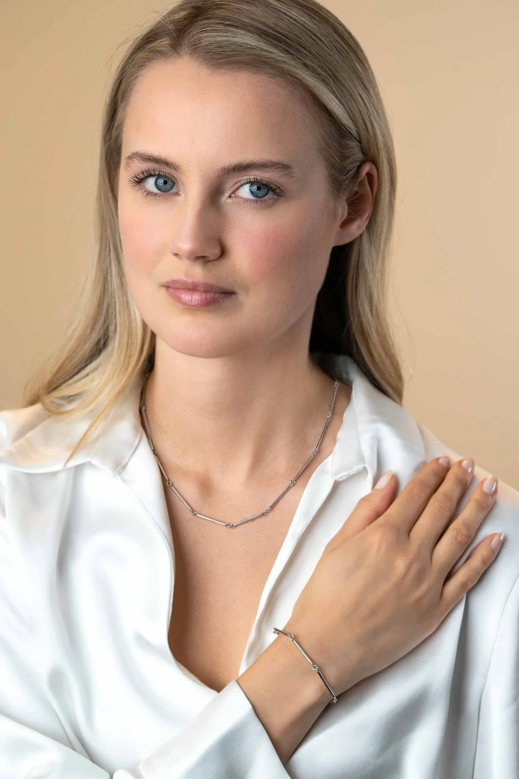 ZINZI zilveren ketting 41-45cm met lange glimmende staafjes 21mm ZIC2539