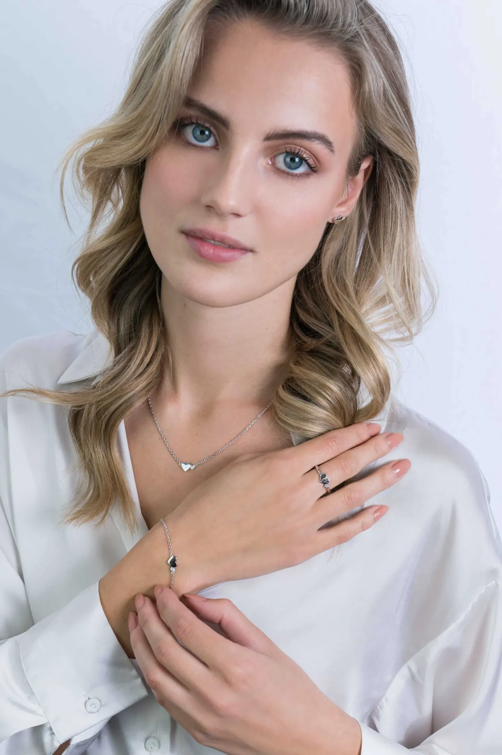 ZINZI zilveren ketting met hartjes zirconia's/zilver 42-45cm ZIC2137