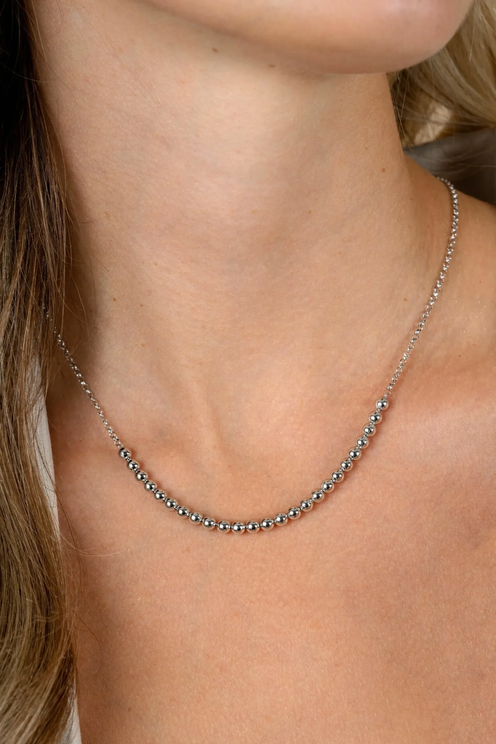 ZINZI zilveren ketting met bolletjes schakels in het midden 4mm breed 42-45cm ZIC2659