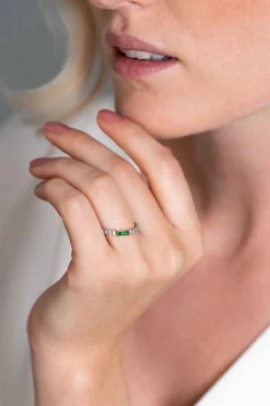 ZINZI zilveren luxe bicolor aanschuifring baguette geslepen groene zirconia ZIR2133G