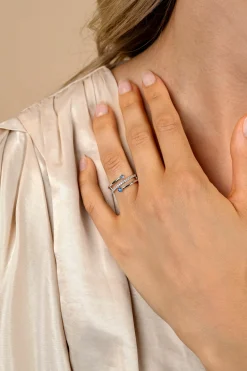 ZINZI zilveren multi-look ring (9mm breed) met 3 rijen, bezet met blauwe kleurstenen en witte zirconia's ZIR2646B