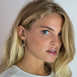 ZINZI zilveren oorhangers bol glad ZIO621