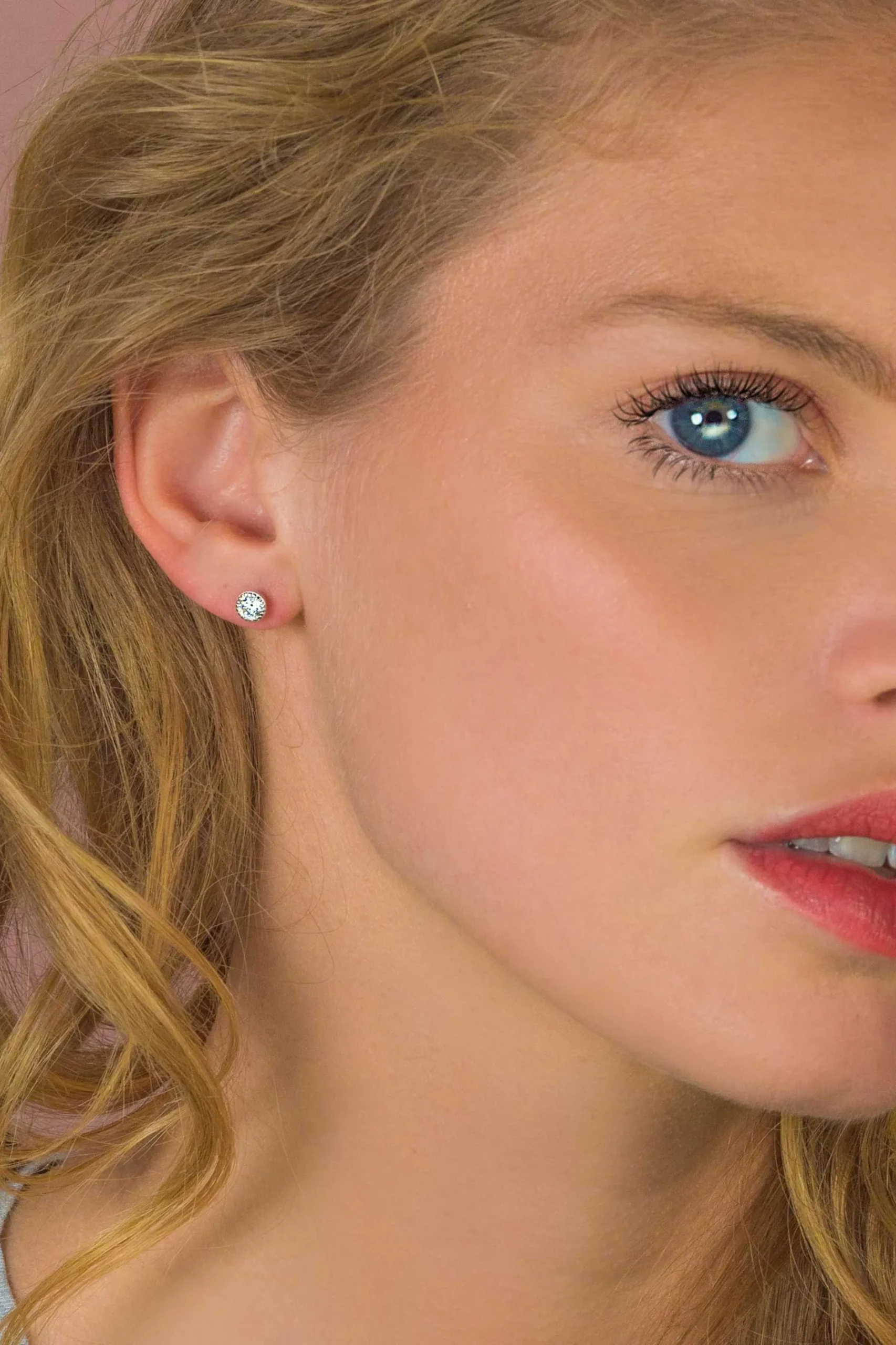 ZINZI zilveren oorknoppen rond wit 6mm ZIO1376Z